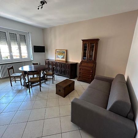 Appartamento Casa Gino Asti Esterno foto